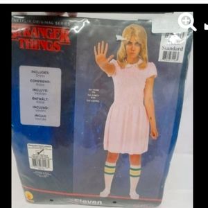 Halloween costume Stranger things "Eleven"